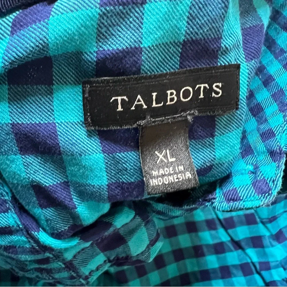 💚Talbots blue checked button down shirt - Picture 3 of 4